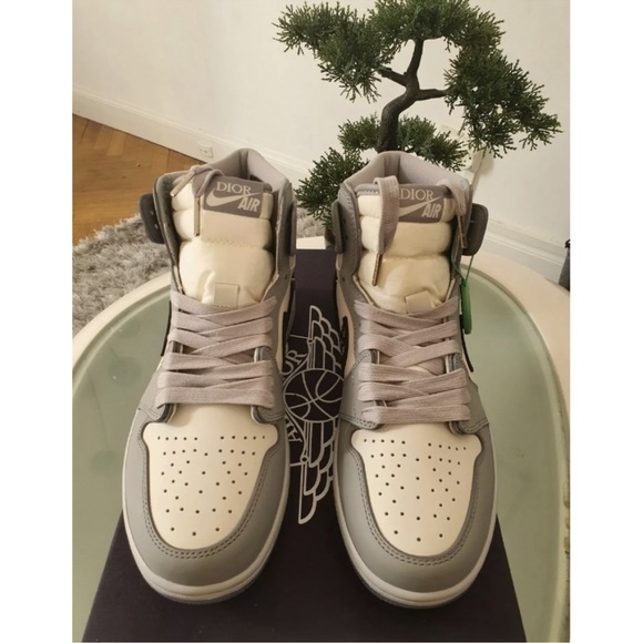 AIR DIOR JORDAN - Picture 5 of 11